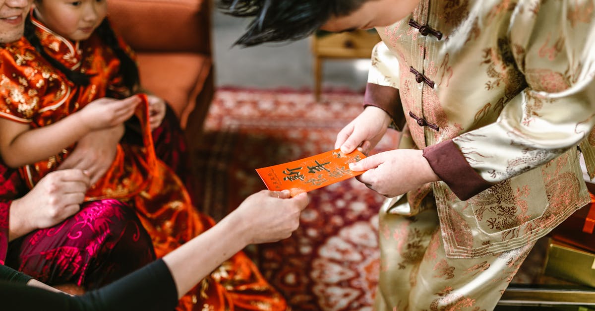 ภาพสีเสื้อมงคล เสริมโชคลาภ