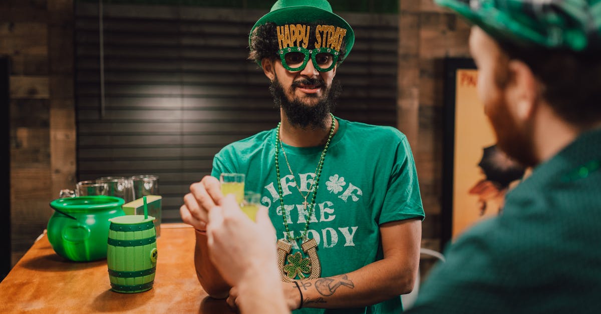 ภาพการเสี่ยงโชคในวันฤกษ์ดีซื้อลอตเตอรี่