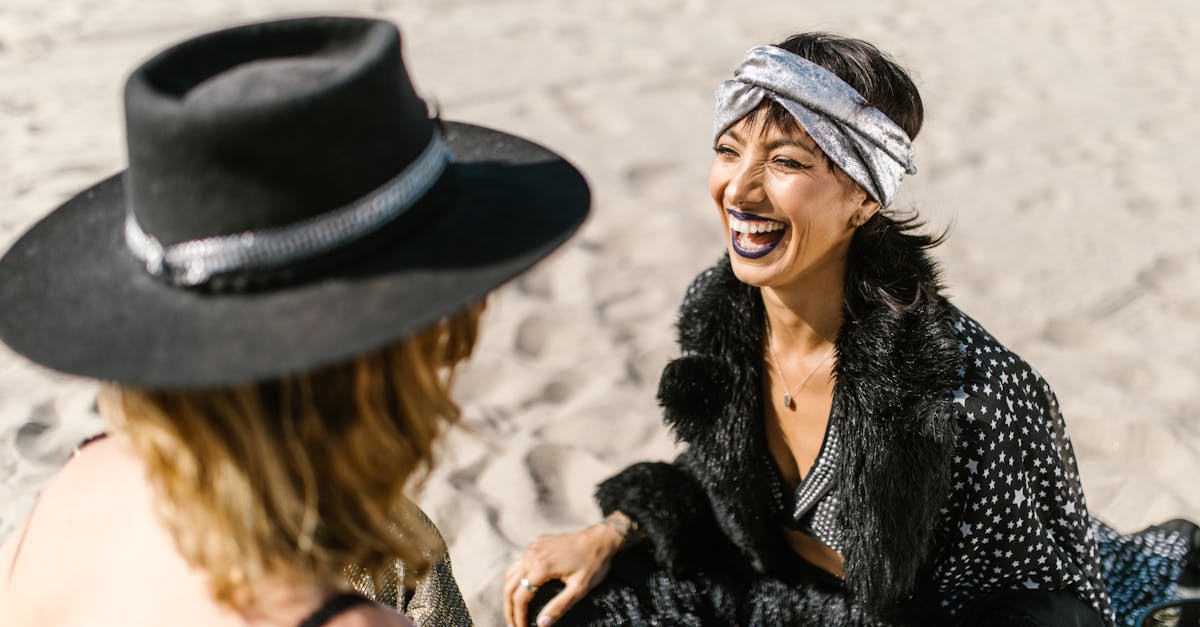 ภาพเกี่ยวกับดูดวงความรักปี 2566 ที่แม่นยำและน่าสนใจ