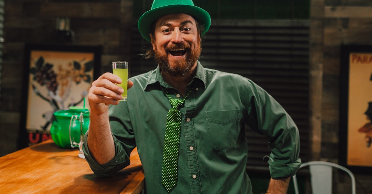 ภาพคาถาเสริมโชคลาภก่อนเสี่ยงดวง