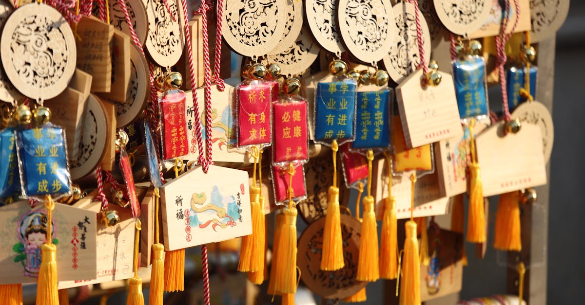 ภาพคาถาเสริมโชคลาภสำหรับเสี่ยงดวง